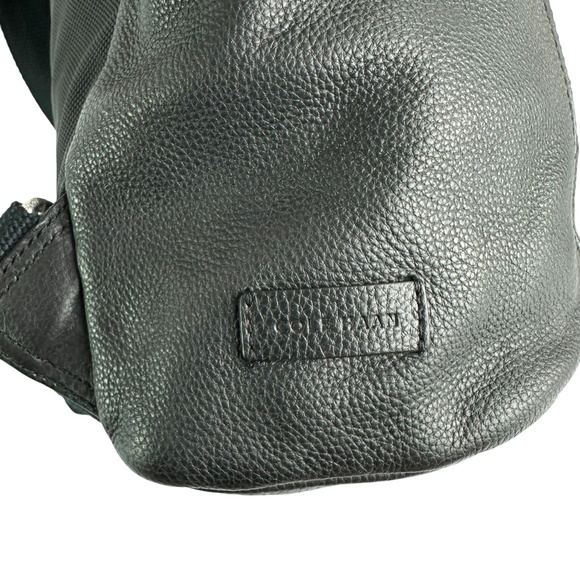 Vintage COLE HAAN Black Pebbled Drawstring Leather Front Pocket Backpack Unisex - Picture 9 of 10